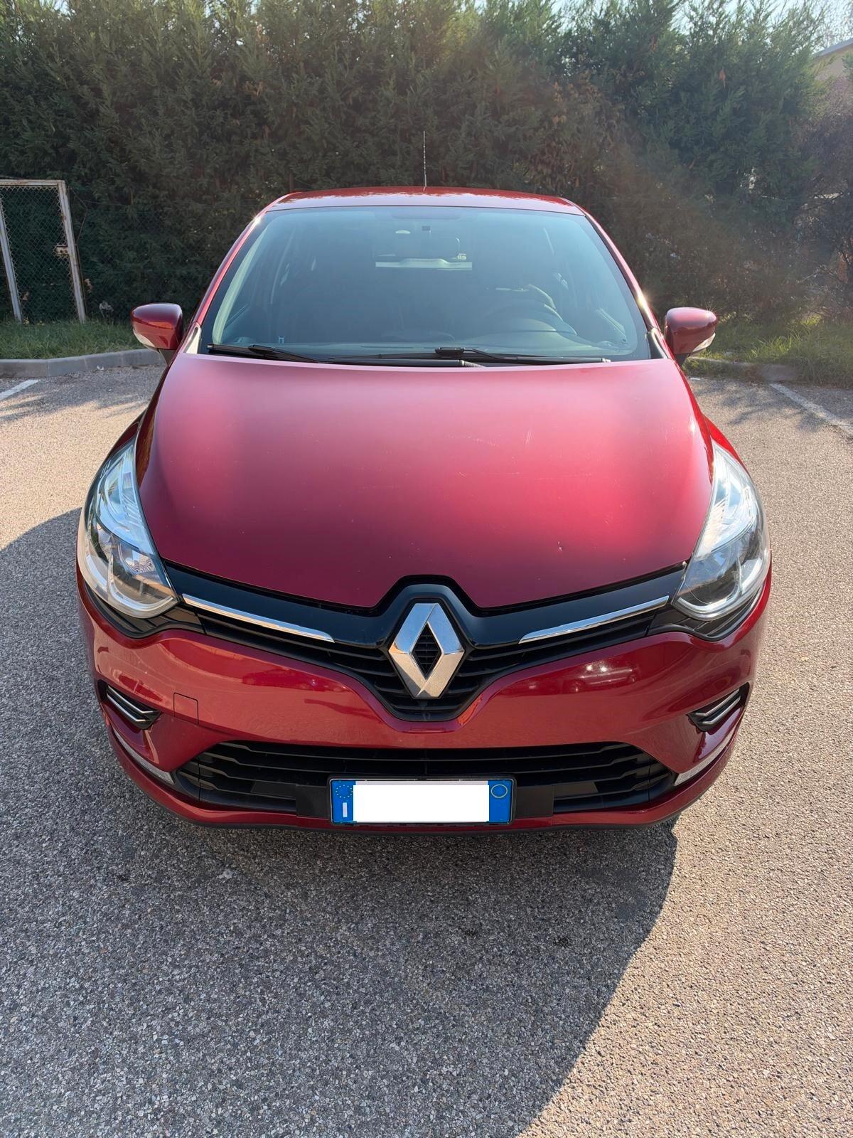 Renault Clio 1.2 - NAV. - NEOPATENTATI - 12 MESI DI GARANZIA -
