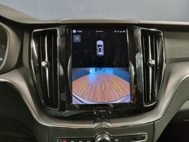 VOLVO XC60 B5 (d) AWD Geartronic Momentum Pro