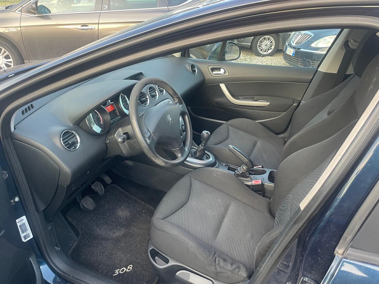 Peugeot 308 1.6 8V HDi 93CV FAMILIARE