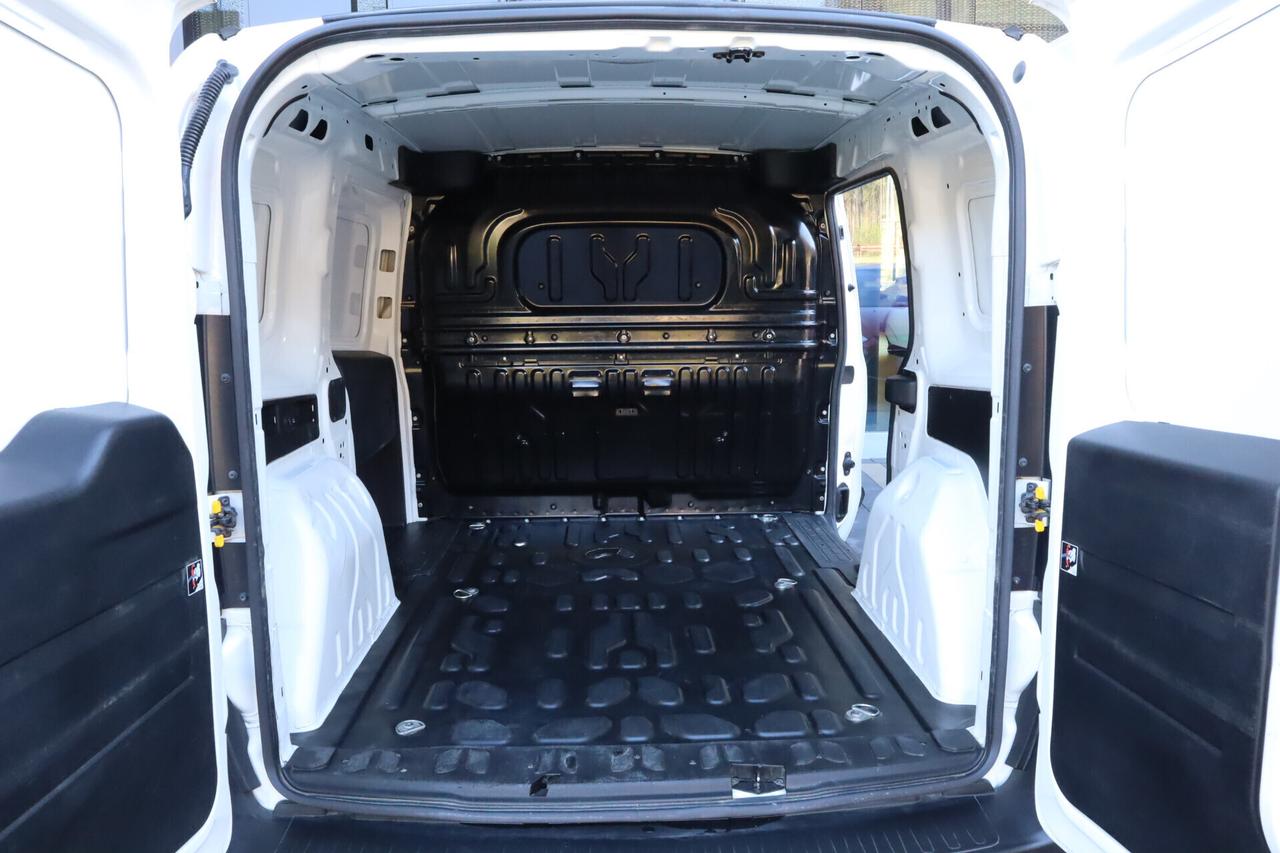 Fiat Doblo 1.6 JTDM 105 CV 3 POSTI 14.250 + IVA