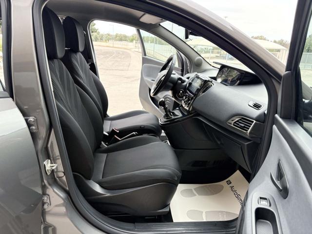 LANCIA Ypsilon 1.0 FireFly 5 porte S&S Hybrid Gold 5 posti.