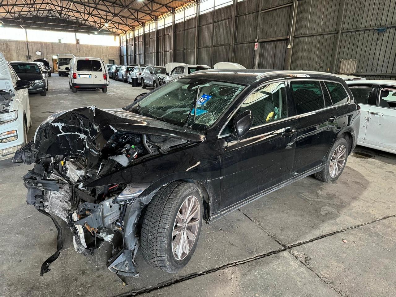 Volkswagen Passat Variant 2.0 tdi 150cv INCIDENTATA