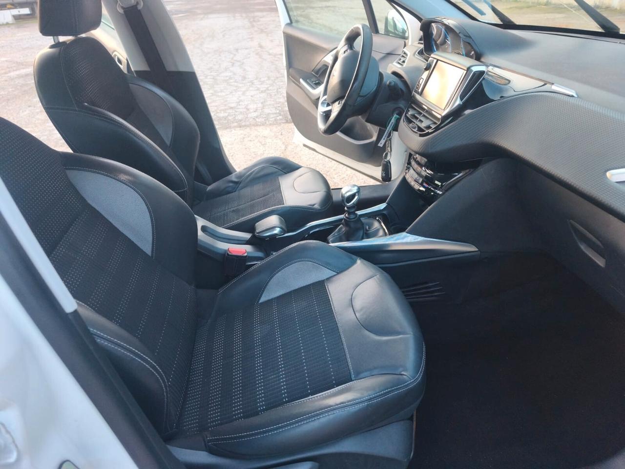 Peugeot 2008 --2014----1.6 Diesel