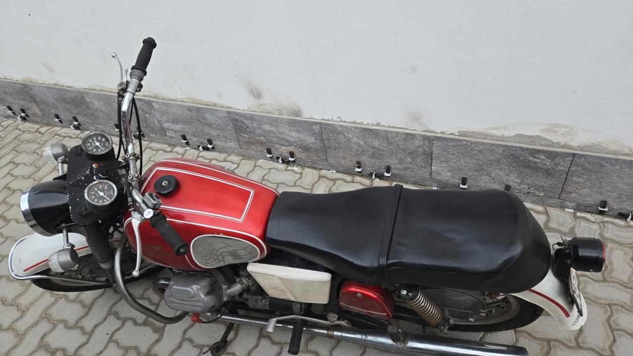 Moto Guzzi V7 SPECIAL SPORT