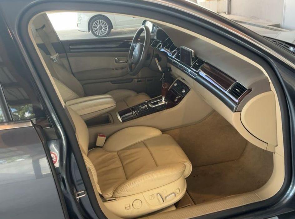 Audi A8 4.2 V8 quattro tiptronic