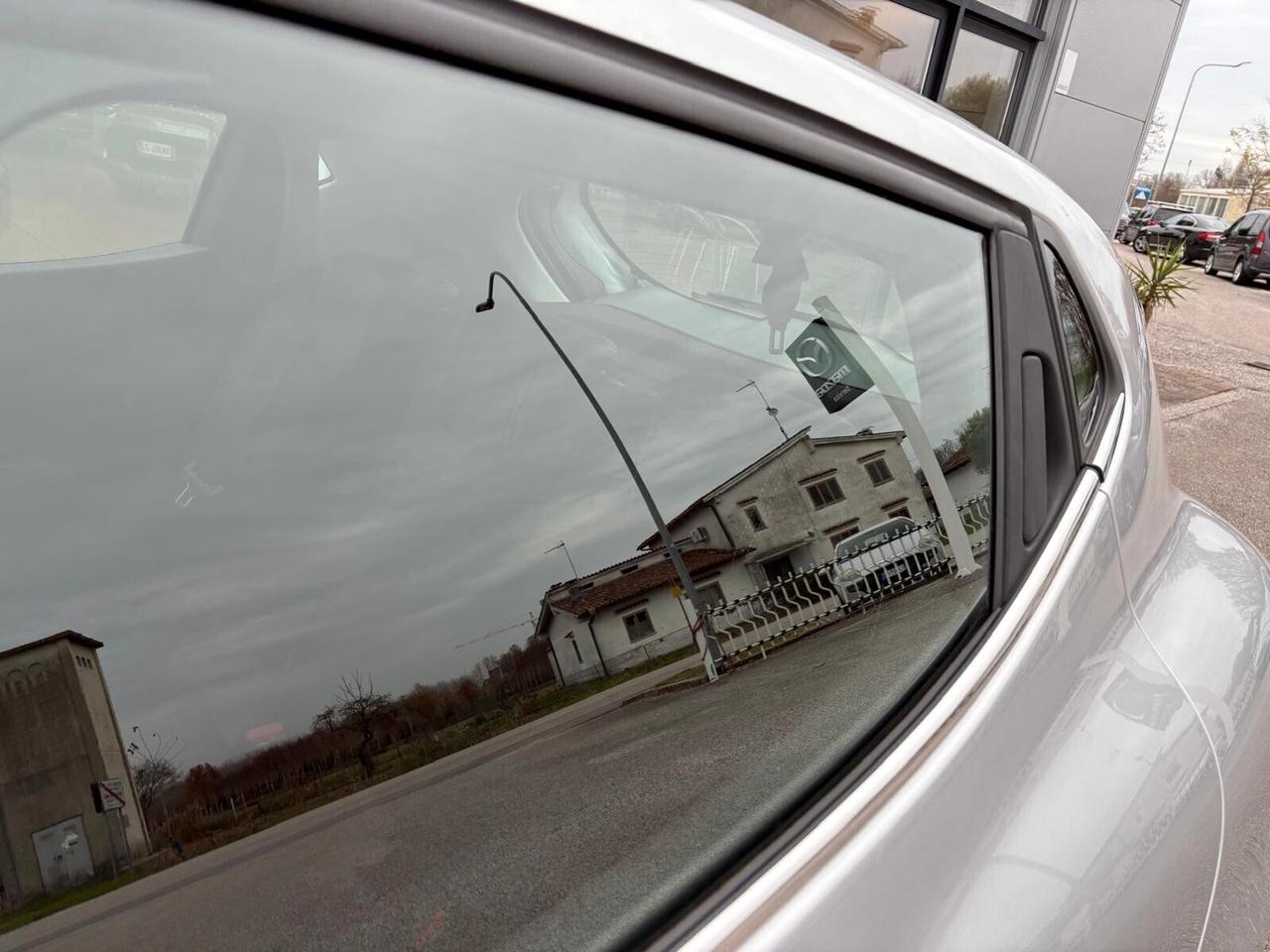 Renault Clio DUEL 1.2 75 CV 5 porte 40000 KM