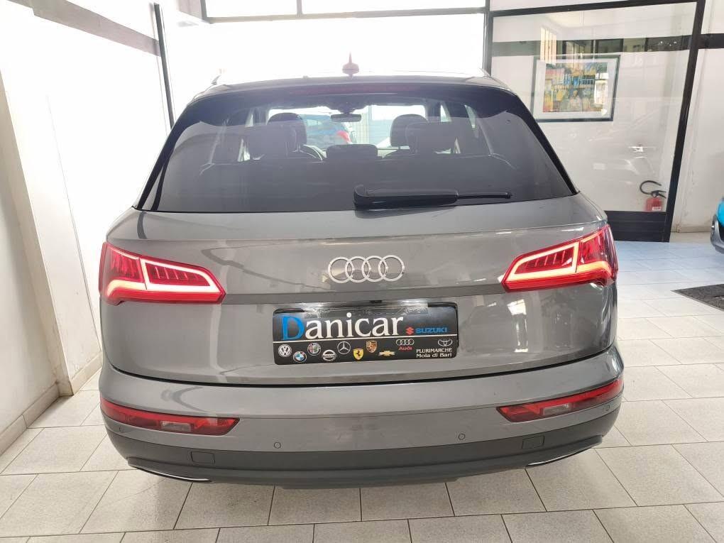 Audi Q5 2.0 TDI quattro S tronic Business Sport