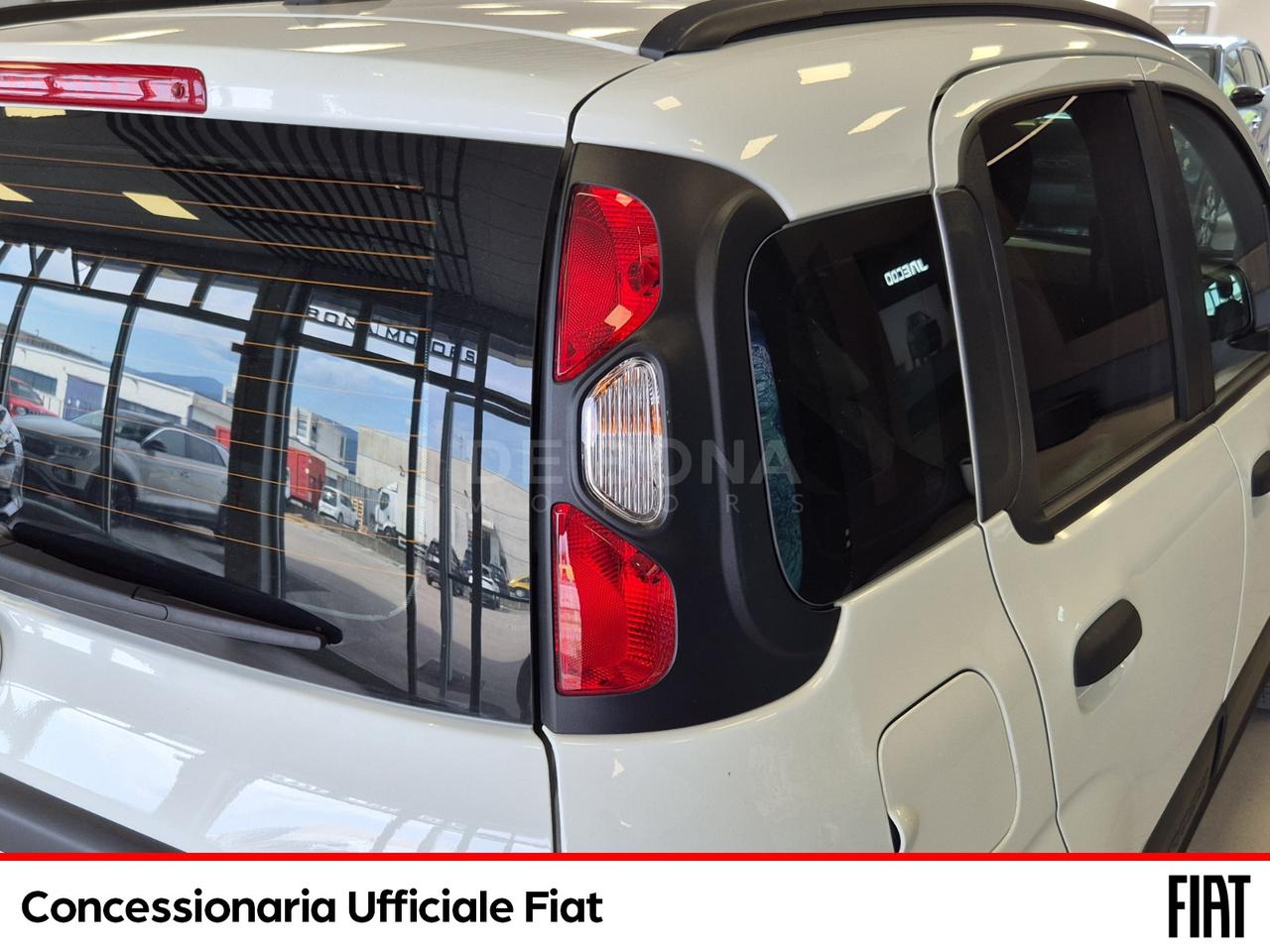 Fiat Panda 1.0 firefly hybrid city cross s&s 70cv 5p.ti