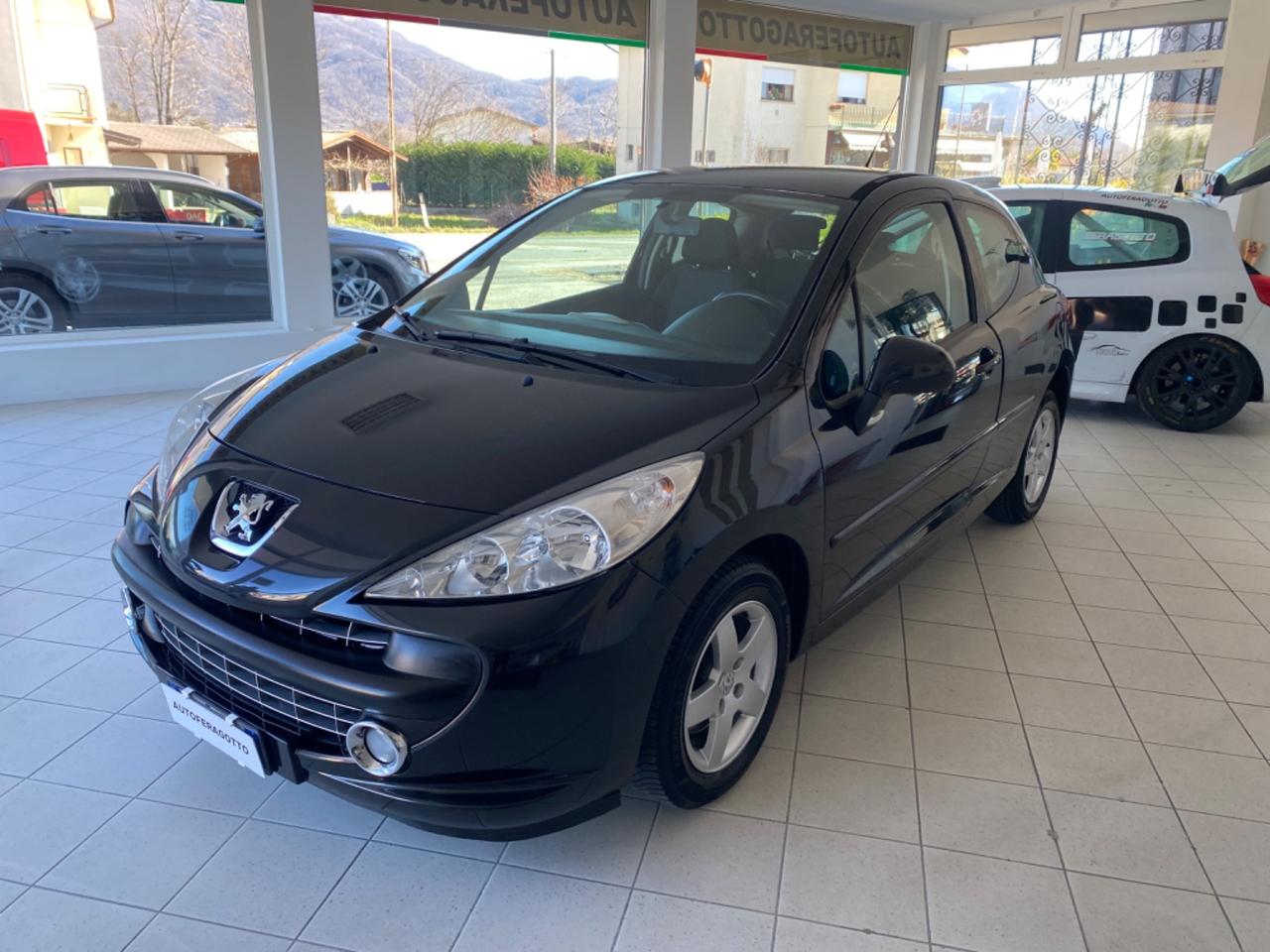 Peugeot 207 1.4 VTi 95CV 3p. X Line