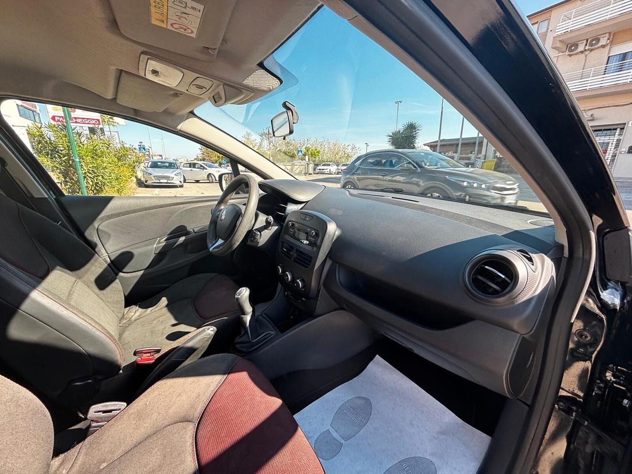 Renault Clio 1.5 dCi 8V 75CV 5 porte Wave