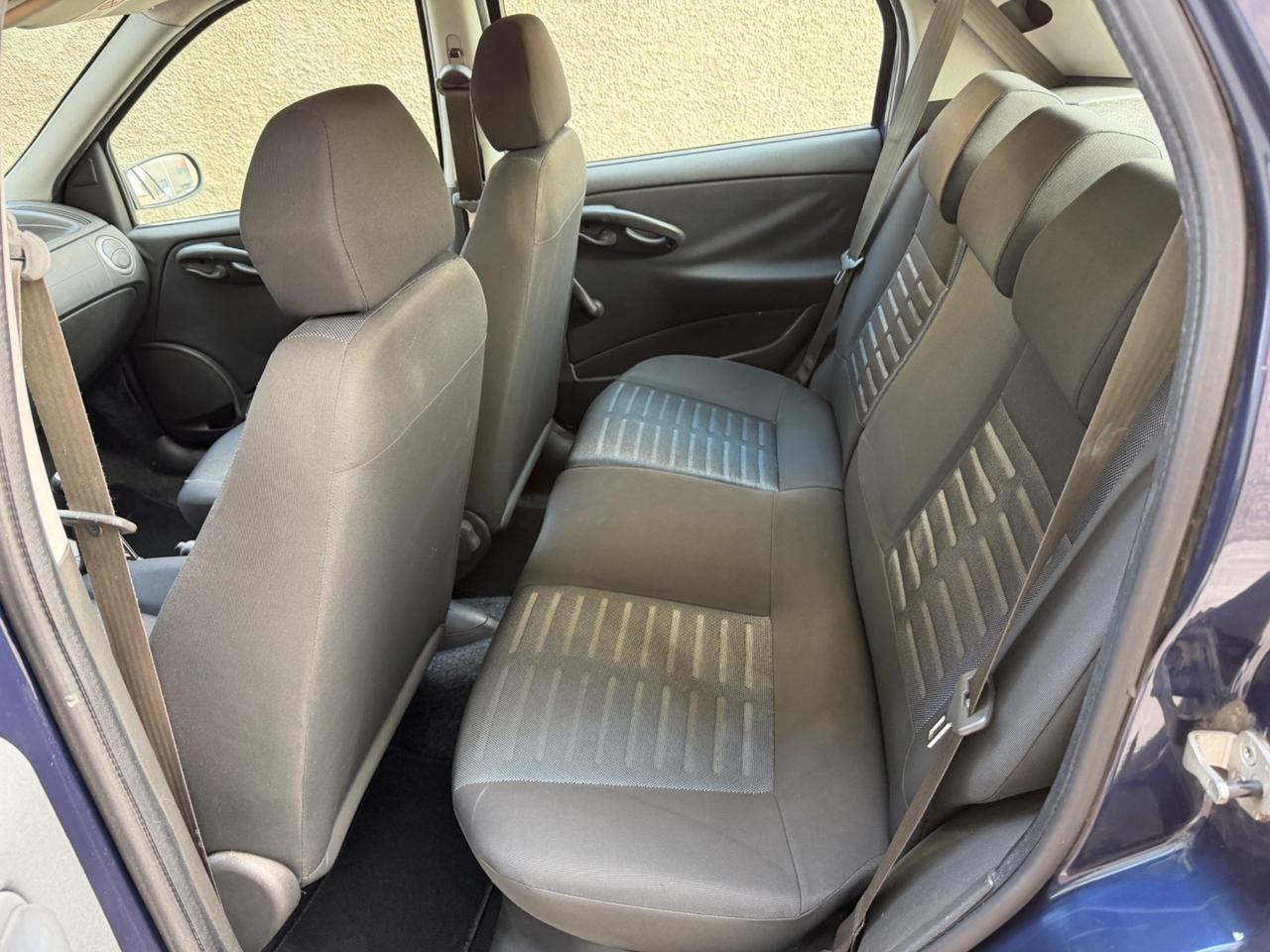 FIAT PUNTO 1.2 BENZINA EURO4 CLIMA FUNZIONATE