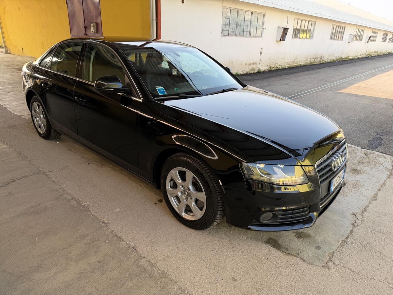 Audi A4 2.0 TDI 143CV Euro 5 Berlina -2009