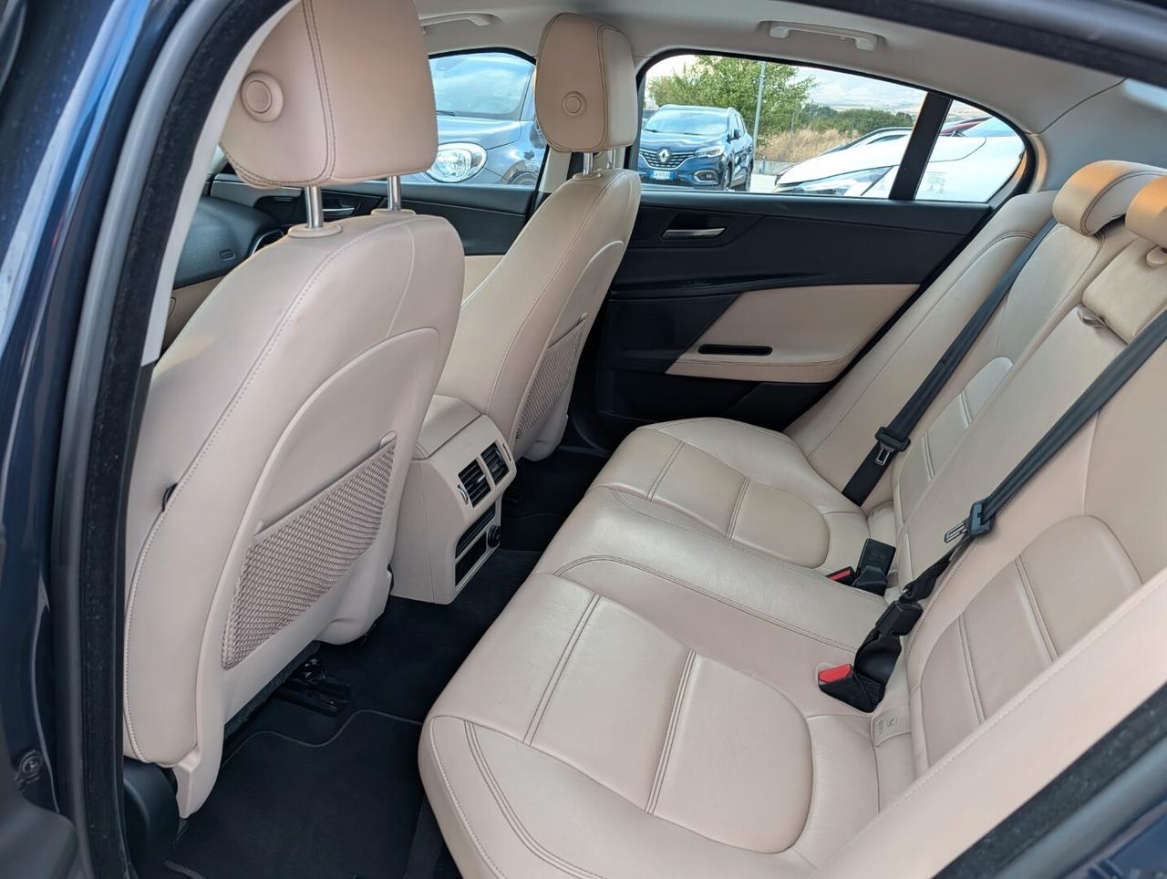 Jaguar XE 2.0 D 180 CV aut. Prestige