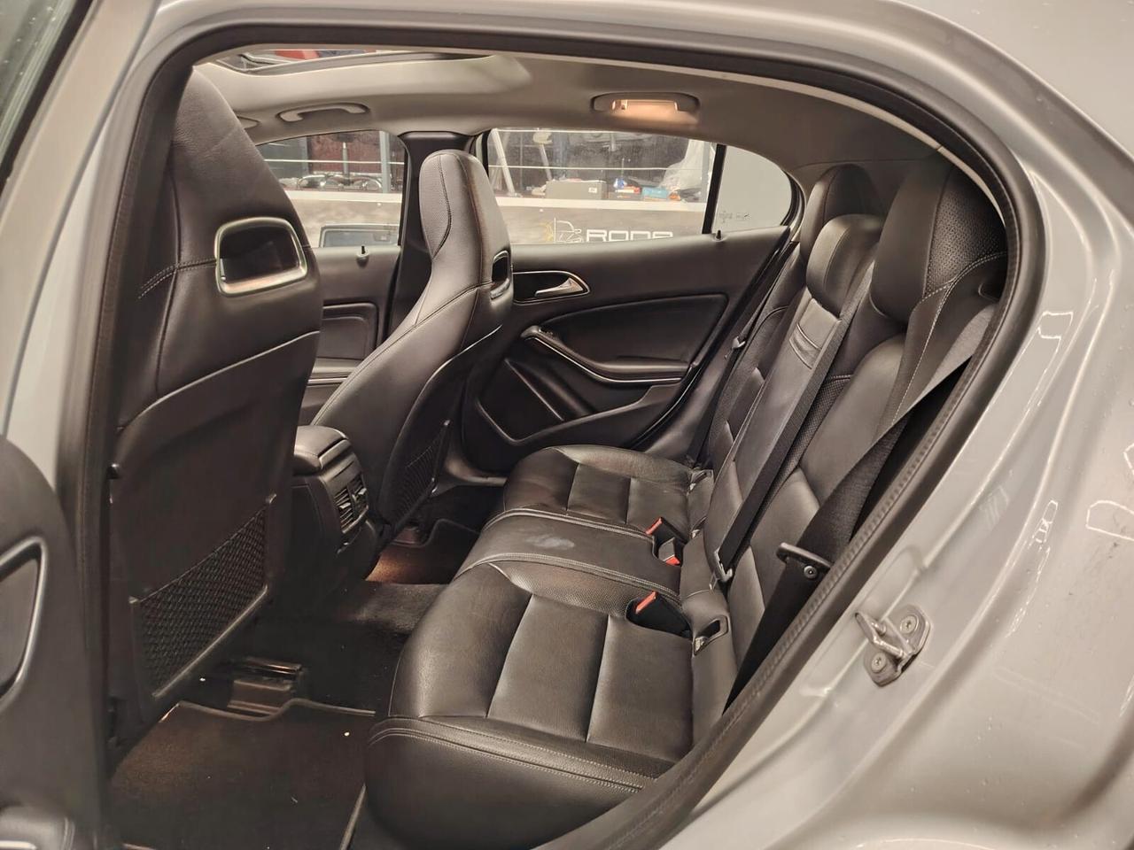 Mercedes-Benz GLA 220 d Automatic 4Matic Sport