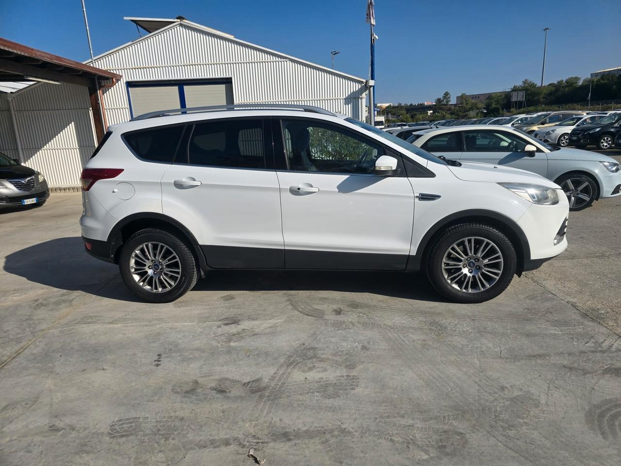 Ford Kuga 2.0 TDCI 140 CV 4WD Titanium