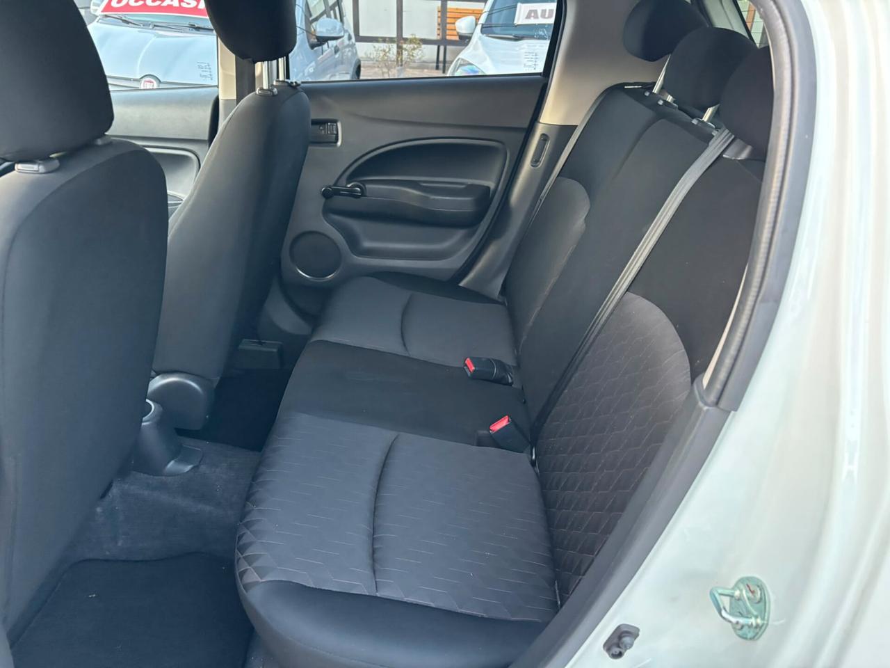 Mitsubishi Space Star 1.2 Intense SDA