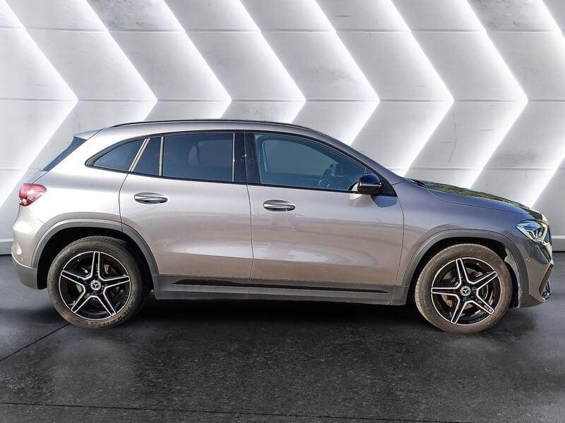 Mercedes-Benz GLA 180 d Premium auto