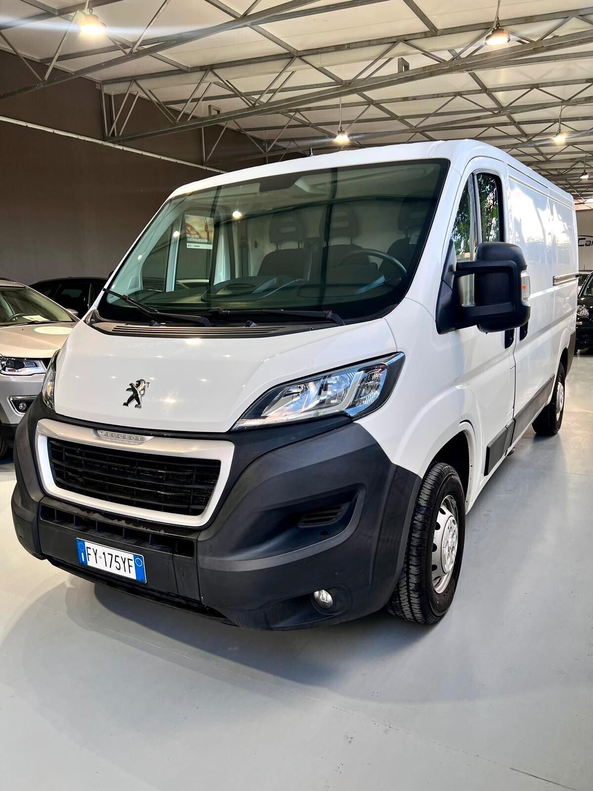 Peugeot Boxer FURGONE 330 L2H1 2.0 BLUEHDI 130CV