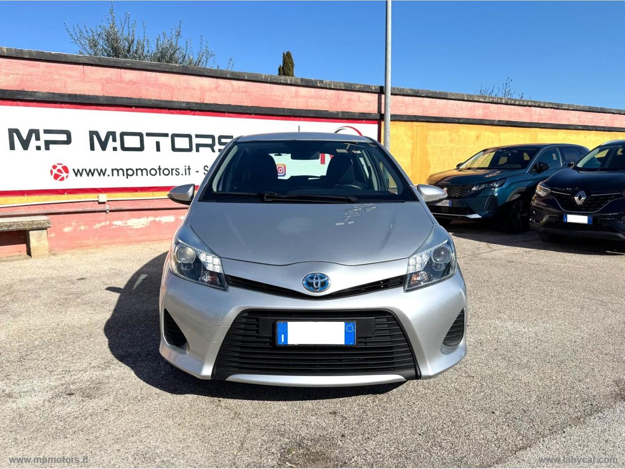 TOYOTA YARIS LOUNGE HYBRID 1.5 75CV