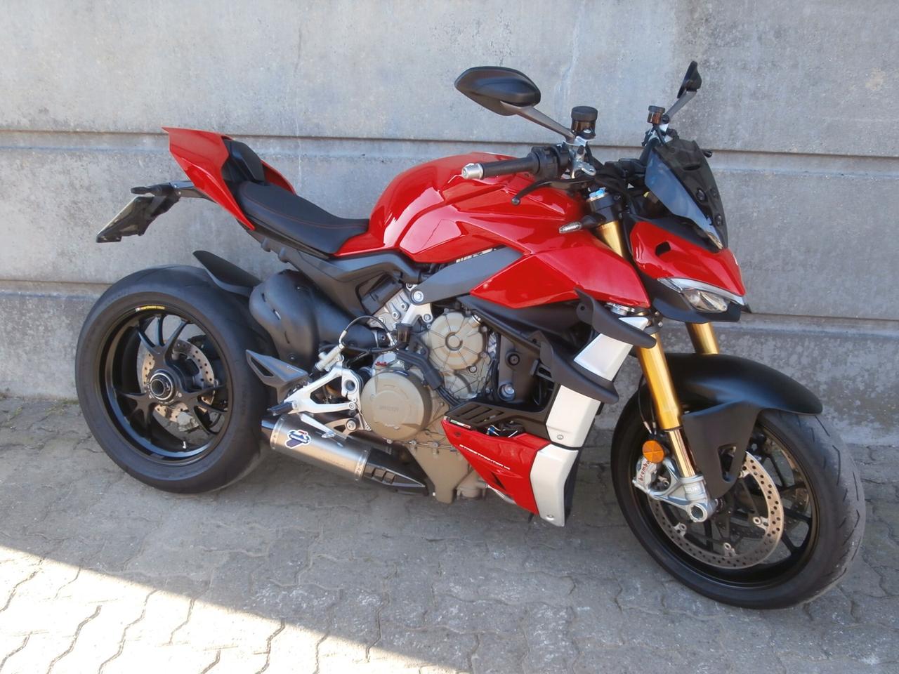 Ducati Streetfighter V4 1100 S (2020) passaggio incluso