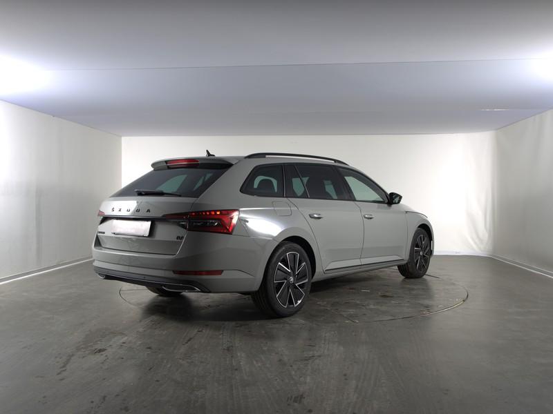 Skoda Superb wagon iv 1.4 tsi phev sportline dsg