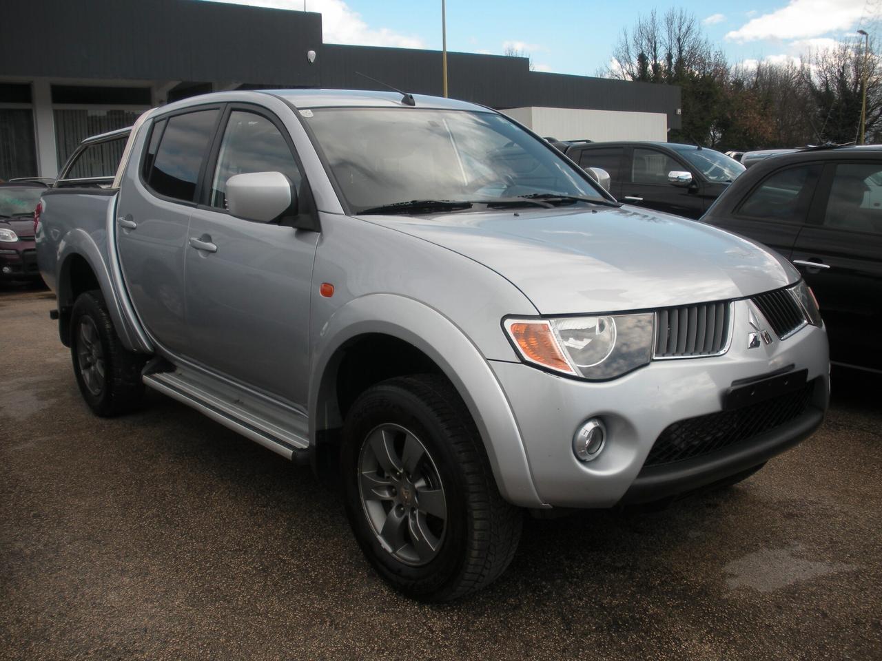 Mitsubishi L200 2.5 DI-D/136CV Double Cab Intense ''SPORT''