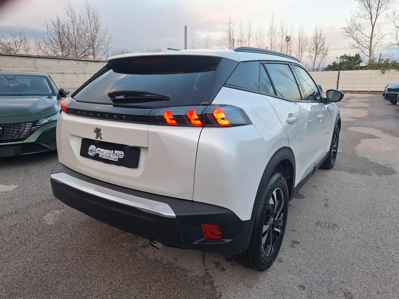 Peugeot 2008 1.5 HDi 130cv EAT8 Allure NAV+RETROCAM. 2023