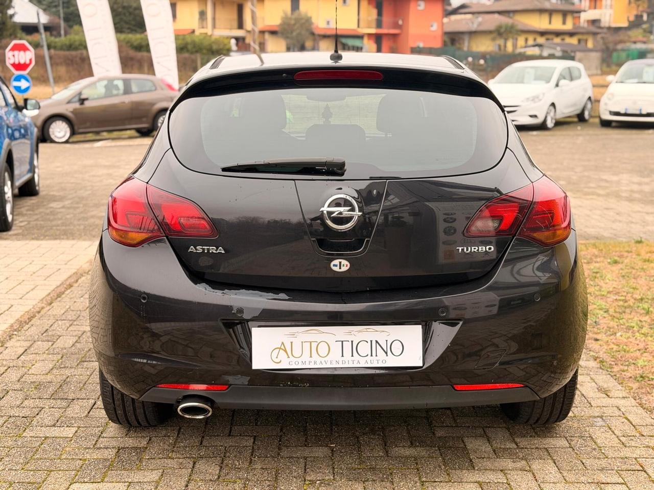 Opel Astra 1.4 Turbo 140CV 5 porte Cosmo