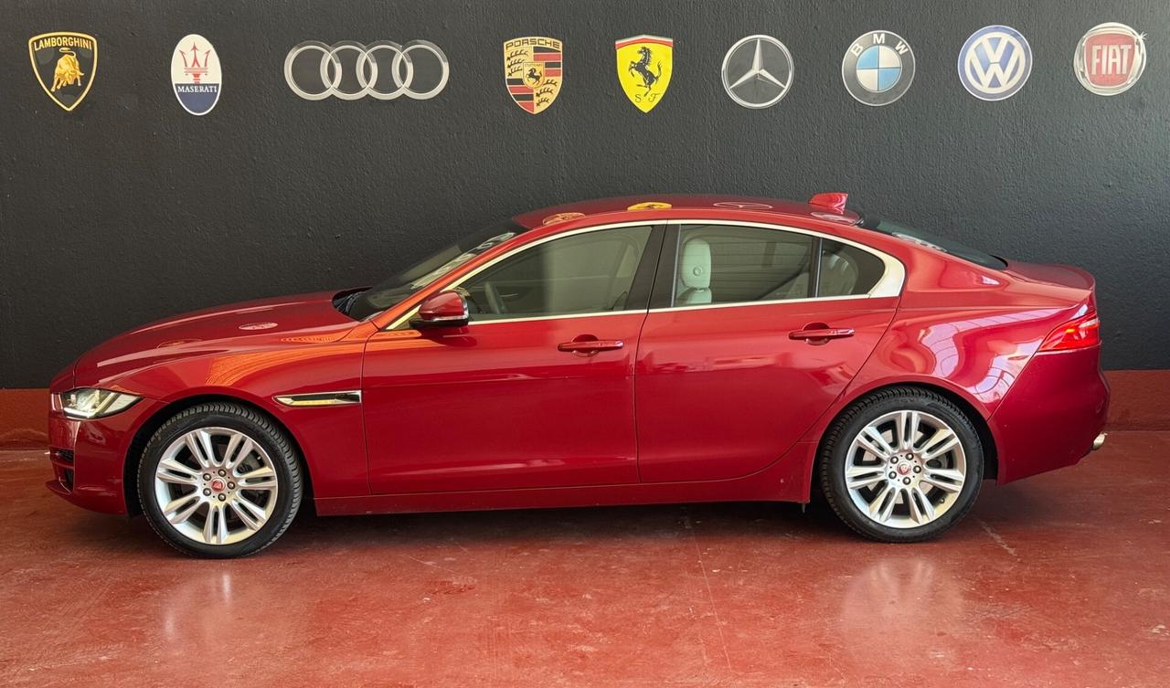 Jaguar XE 2.0 D Turbo 180 CV AWD aut. Portfolio