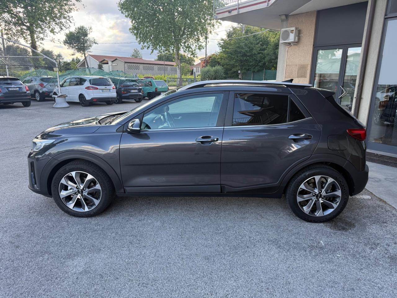 Kia Stonic 1.4 MPI 100 CV - Neopatentati