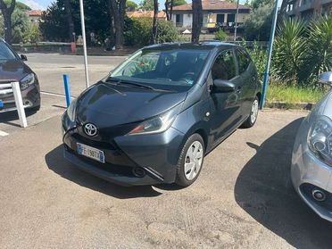 Toyota Aygo Aygo II 2014 5p 1.0 x-play