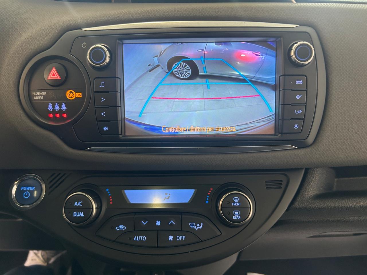 Toyota Yaris 1.5 Hybrid 55kw AUTOMATICA