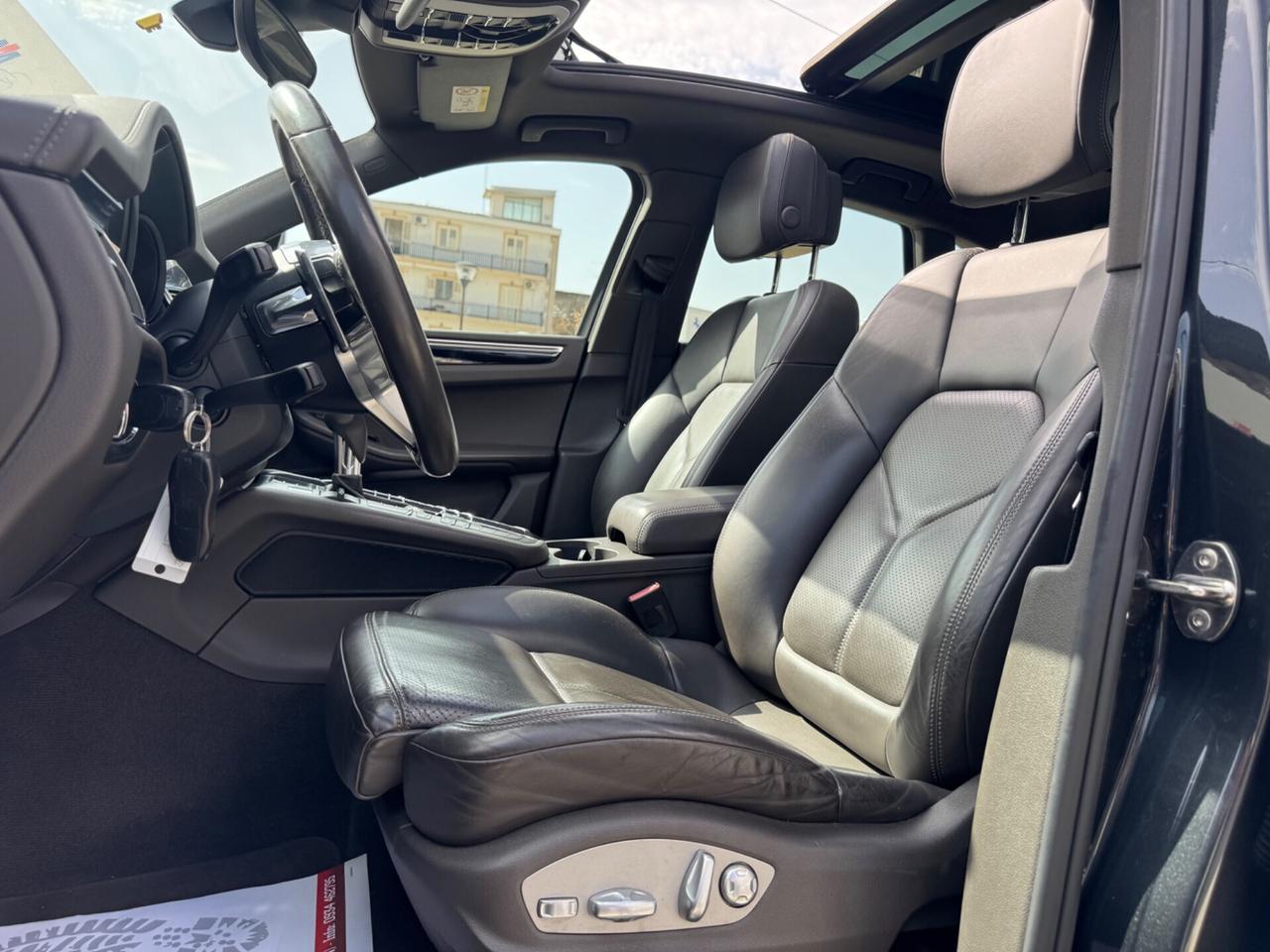 PORSCHE MACAN 3.0 D V6 250 CV FULL TETTO PORSCHE APPROVED