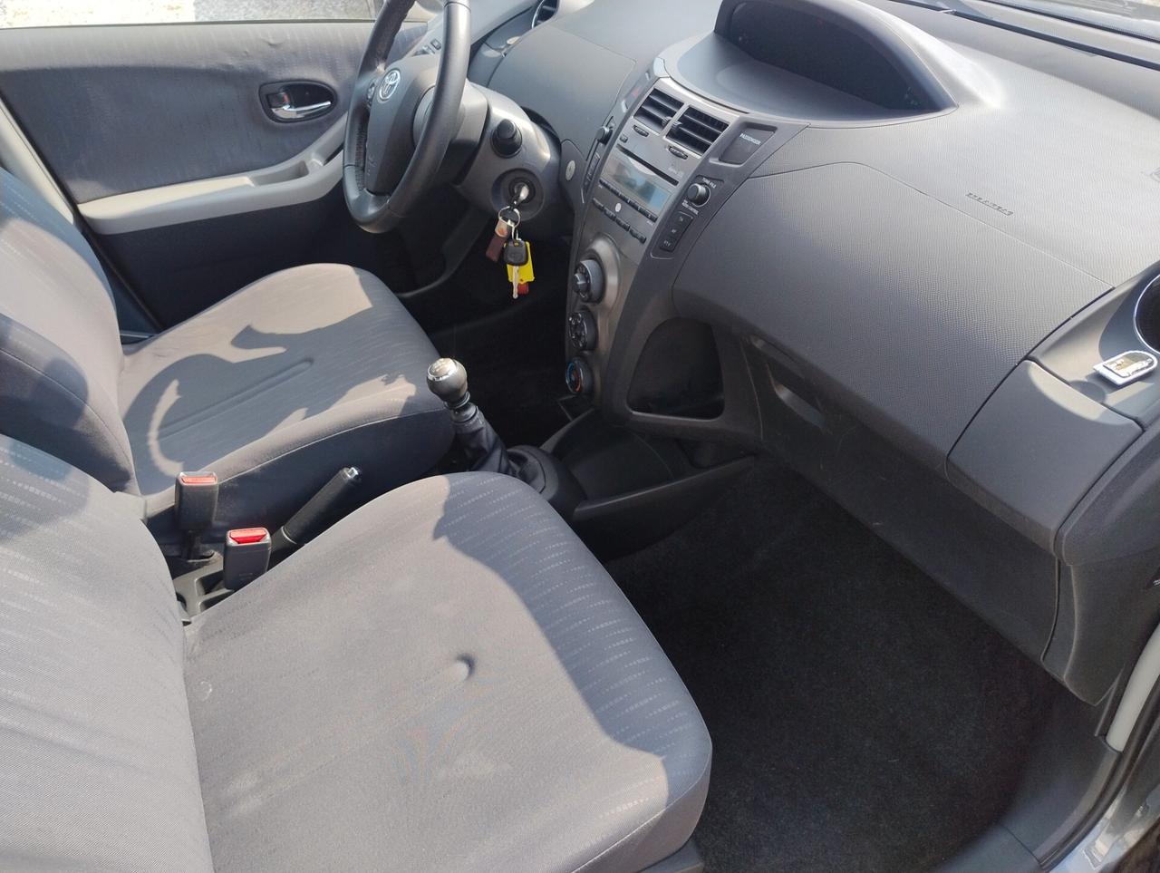 Toyota Yaris 1.3 5 porte Sol