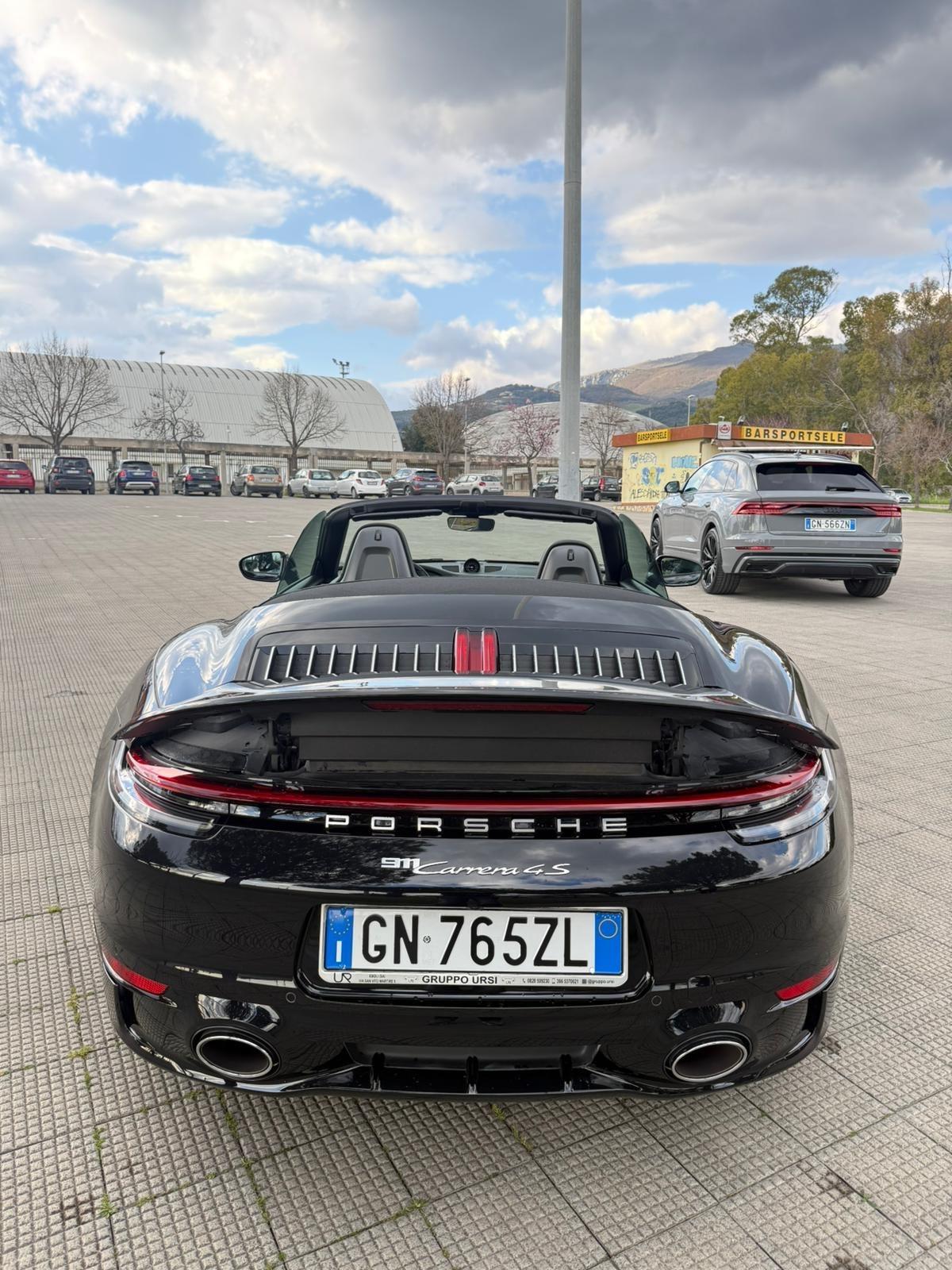 Porsche 911 Carrera 4S Cabriolet