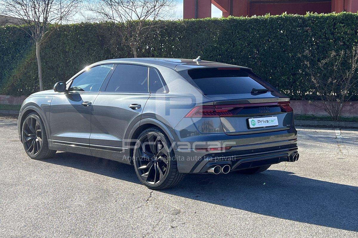 AUDI Q8 45 TDI quattro tiptronic Sport