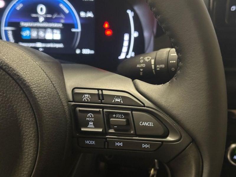 Toyota Yaris Cross Yaris Cross 1.5 Hybrid 5p. E-CVT Active IVA ESPOSTA