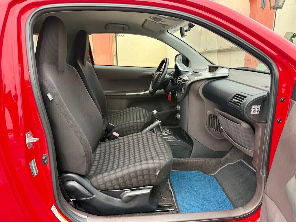 Toyota iQ 1.0 Sol