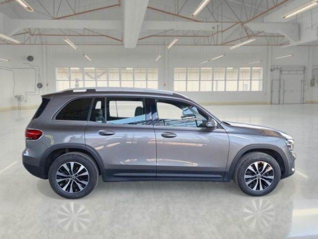 MERCEDES-BENZ GLB 180 d Automatic Business Extra
