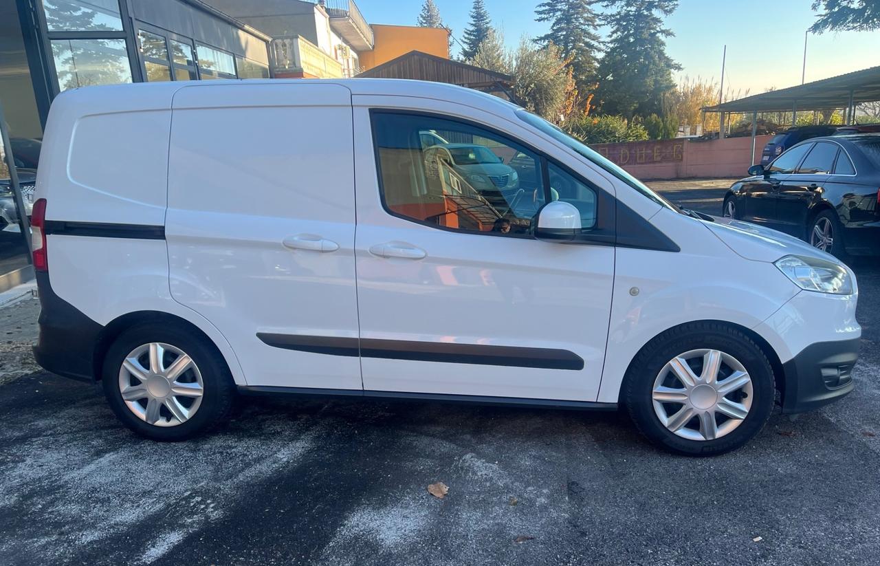 Ford Transit Courier 1.5 TDCI 75 CV-solo km 81000-