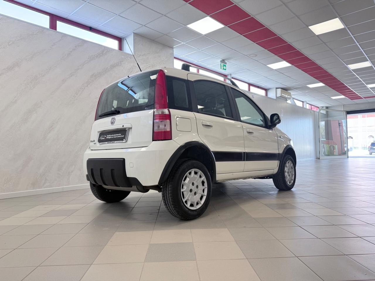 Fiat Panda 1.3 MJT 16V DPF 4x4 Climbing