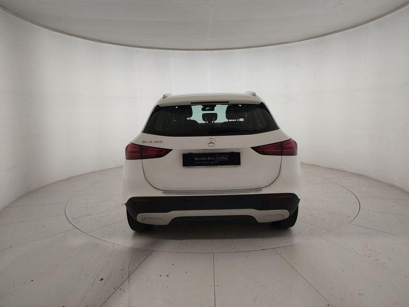 Mercedes-Benz GLA 180 Progressive Advanced auto