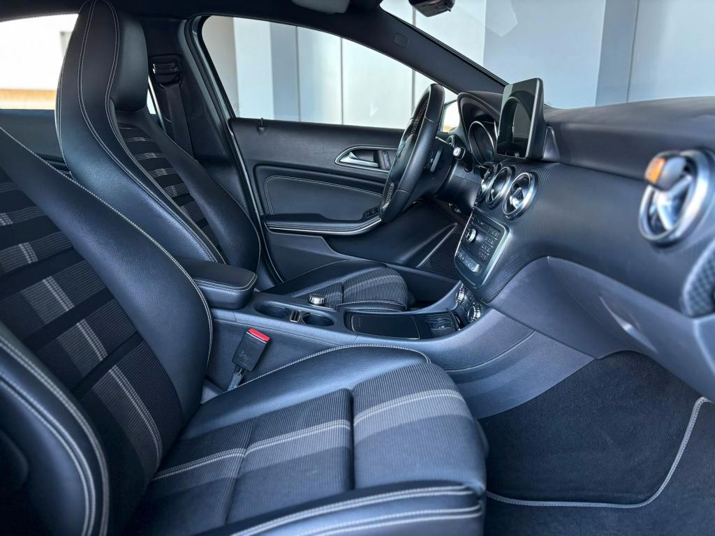 Mercedes-Benz A180 d Sport auto