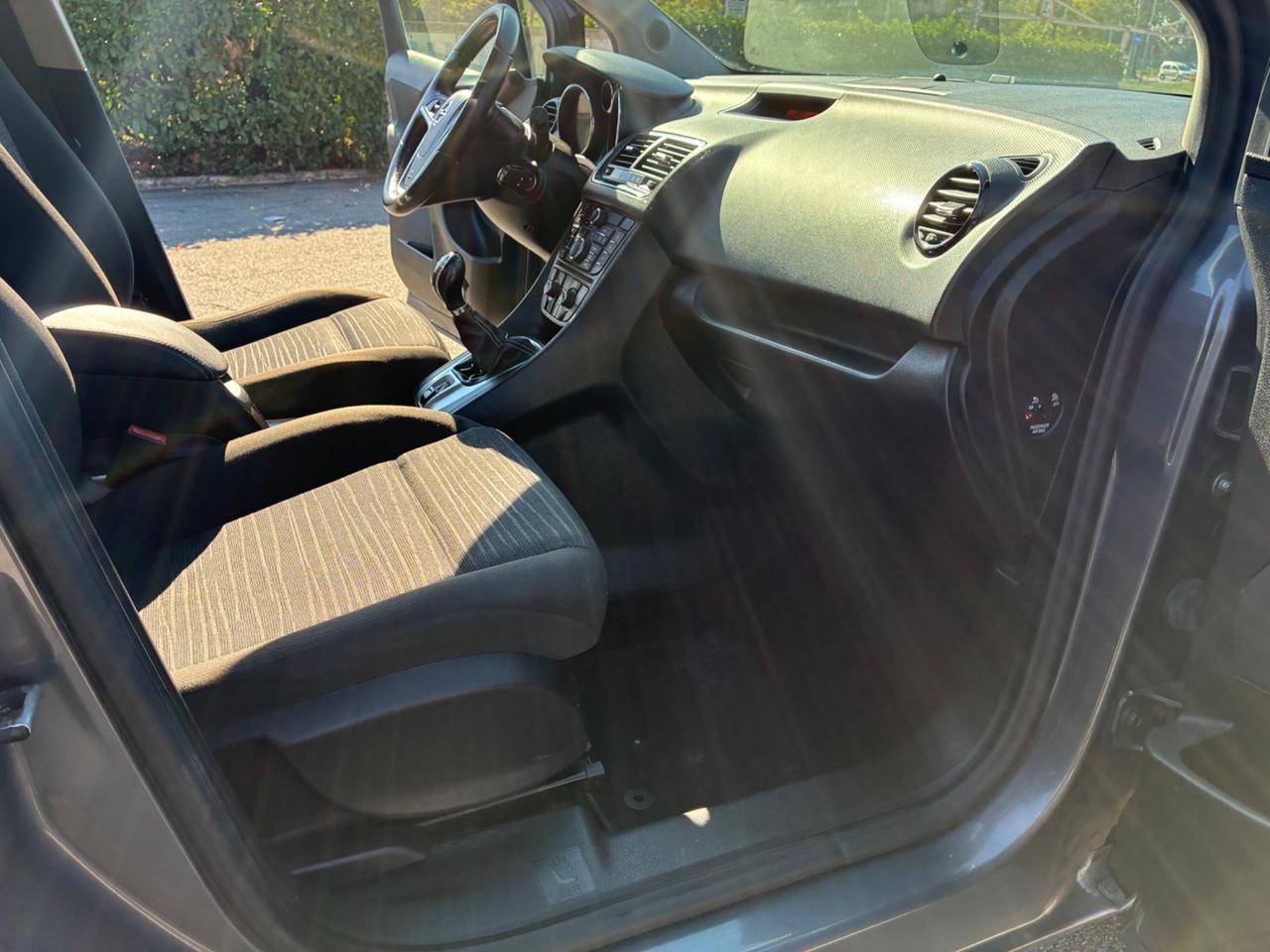 Opel Meriva 1.4 cc GPL fino al 2035 61.000 km perfetta pari al nuovo