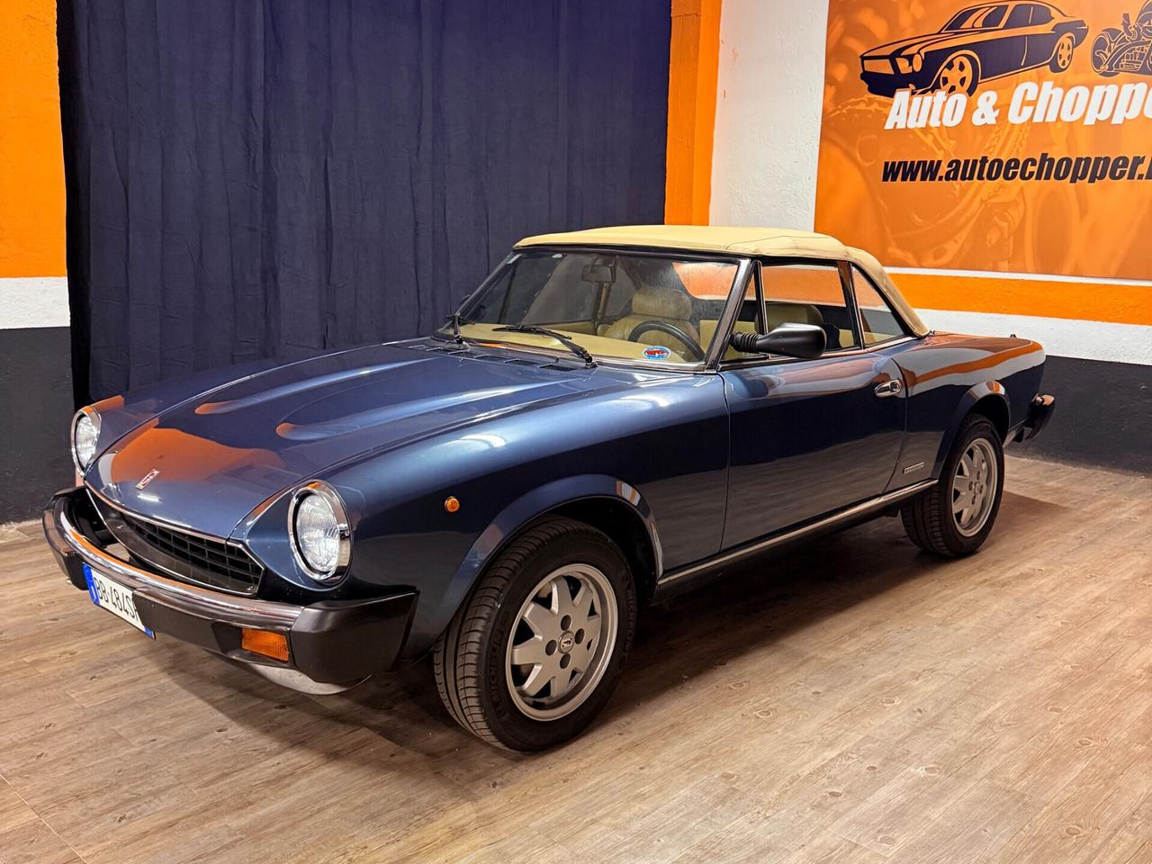 PAZZESCA FIAT 124 SPIDER EUROPA PININFARINA ISCRITTA ASI COME DA VETRINA.