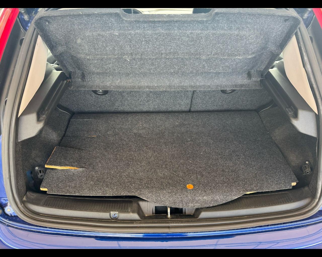 FIAT Grande Punto - Grande Punto 1.2 5 porte Dynamic impiantata Metano