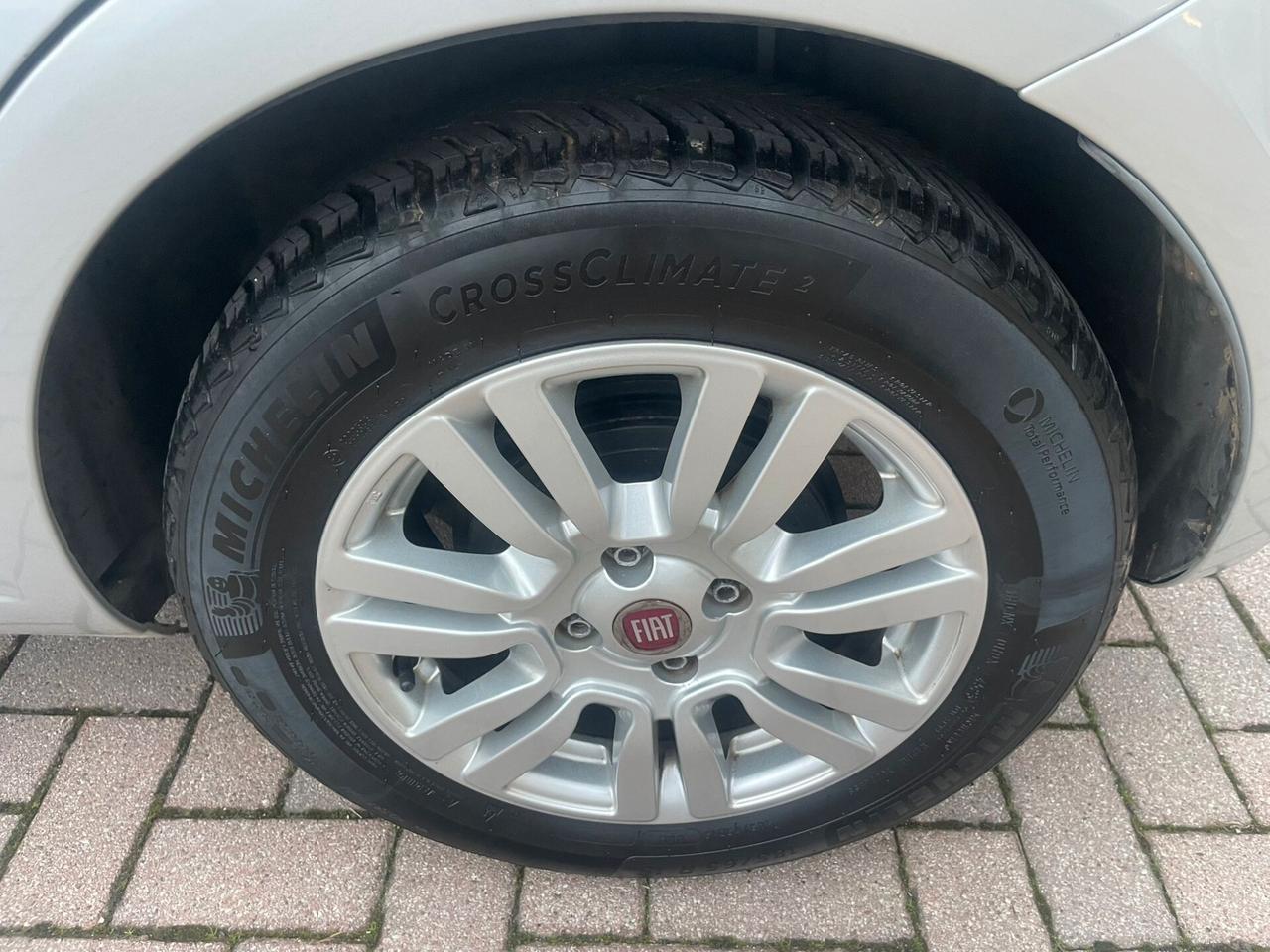 Fiat Punto 1.3 MJT II S&S 85 CV 5 porte ECO Lounge ok neopatentati