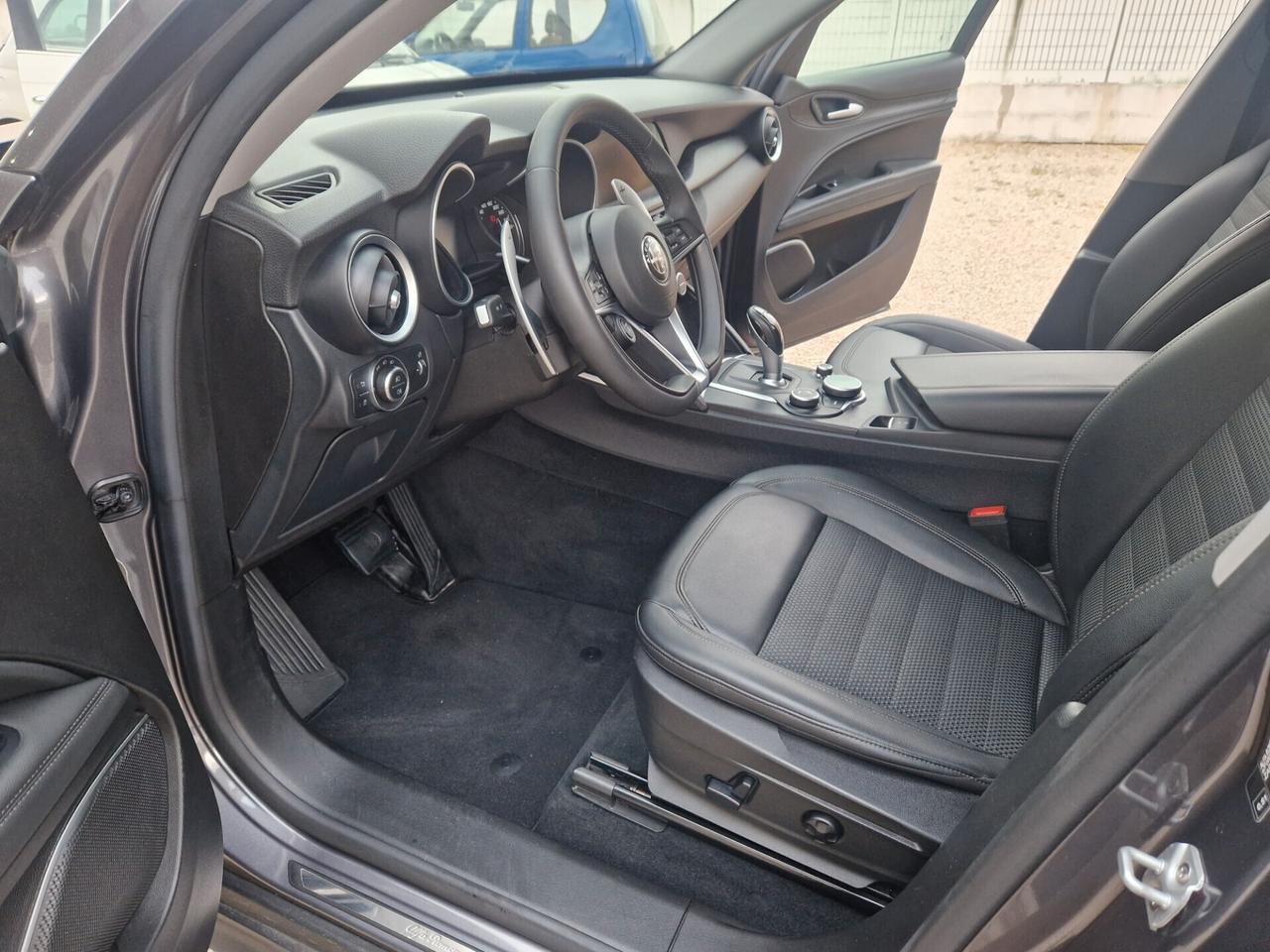 Alfa Romeo Stelvio 2.2 Turbodiesel 210 CV AT8 Q4 Veloce