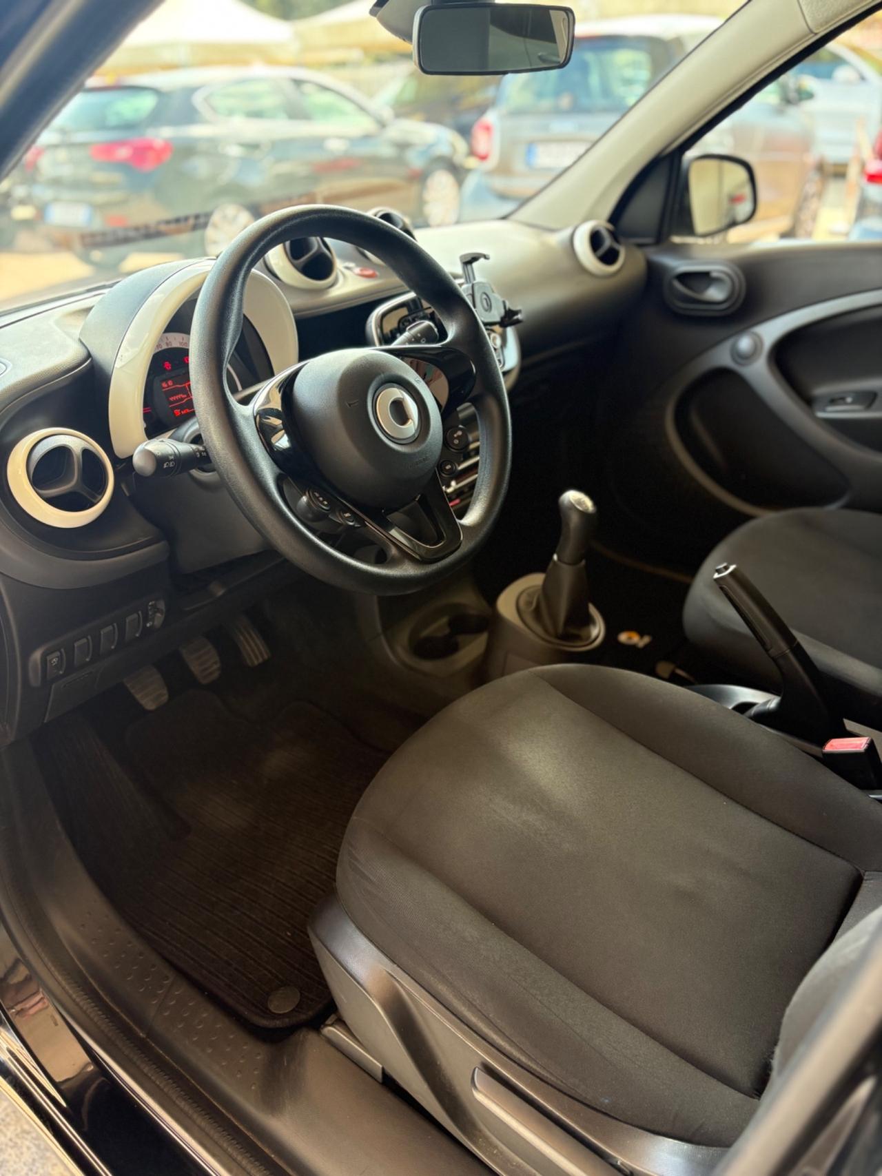 Smart ForFour 70 1.0 Youngster