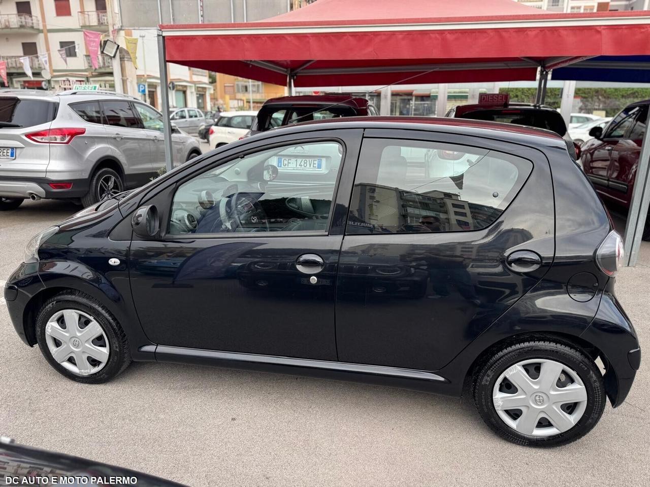 Toyota Aygo 1.0 Benzina 5 porte 68CV.Connect.2011